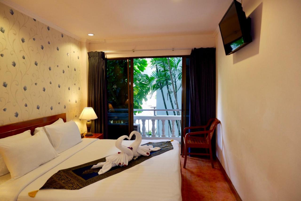 Patong Central Residence And Apartment Exterior photo