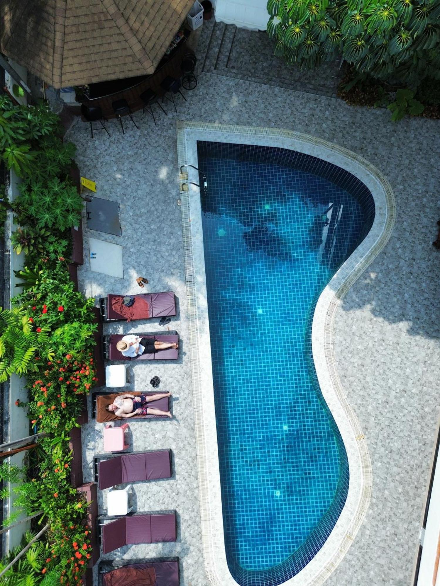 Patong Central Residence And Apartment Exterior photo
