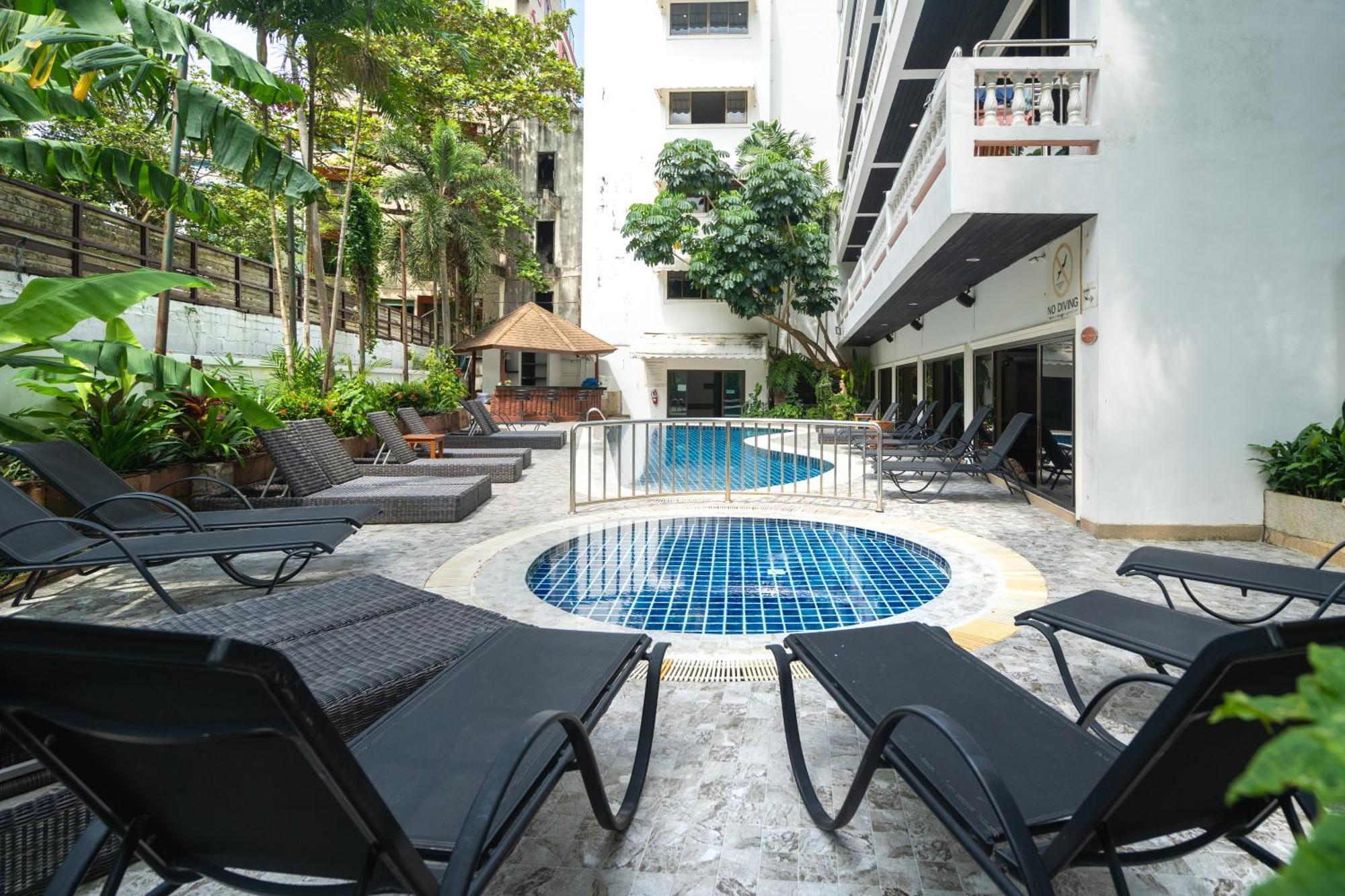 Patong Central Residence And Apartment Exterior photo