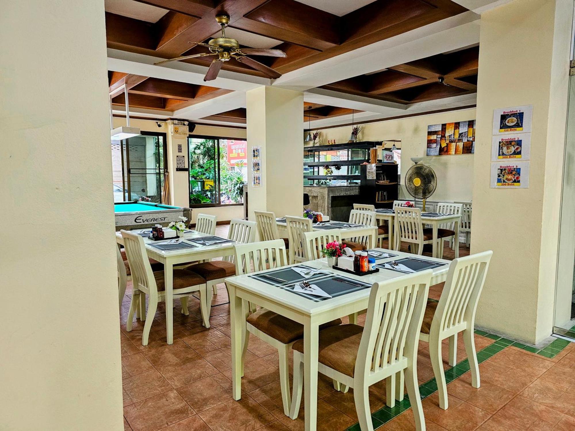 Patong Central Residence And Apartment Exterior photo