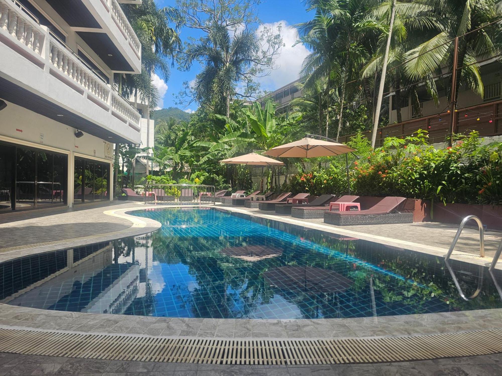 Patong Central Residence And Apartment Exterior photo